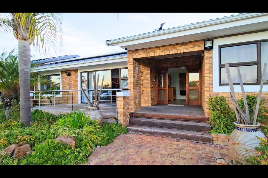 3 Bedroom Property for Sale in Vierlanden Western Cape